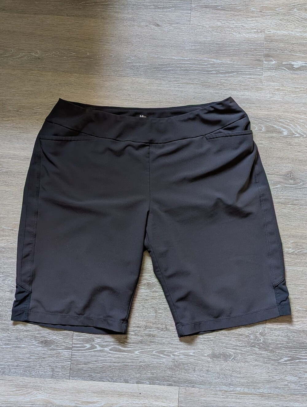 TAIL White Label Size 16 Black Performance Golf Pull On Shorts w/ Side Inserts